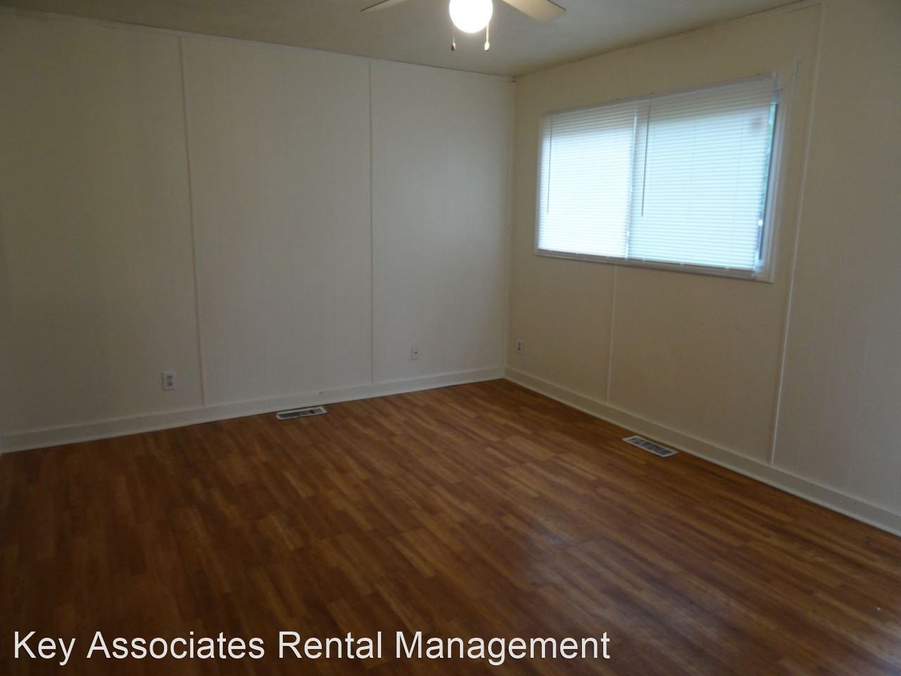 3307 Se Kellam Ct - Photo 2 of 8