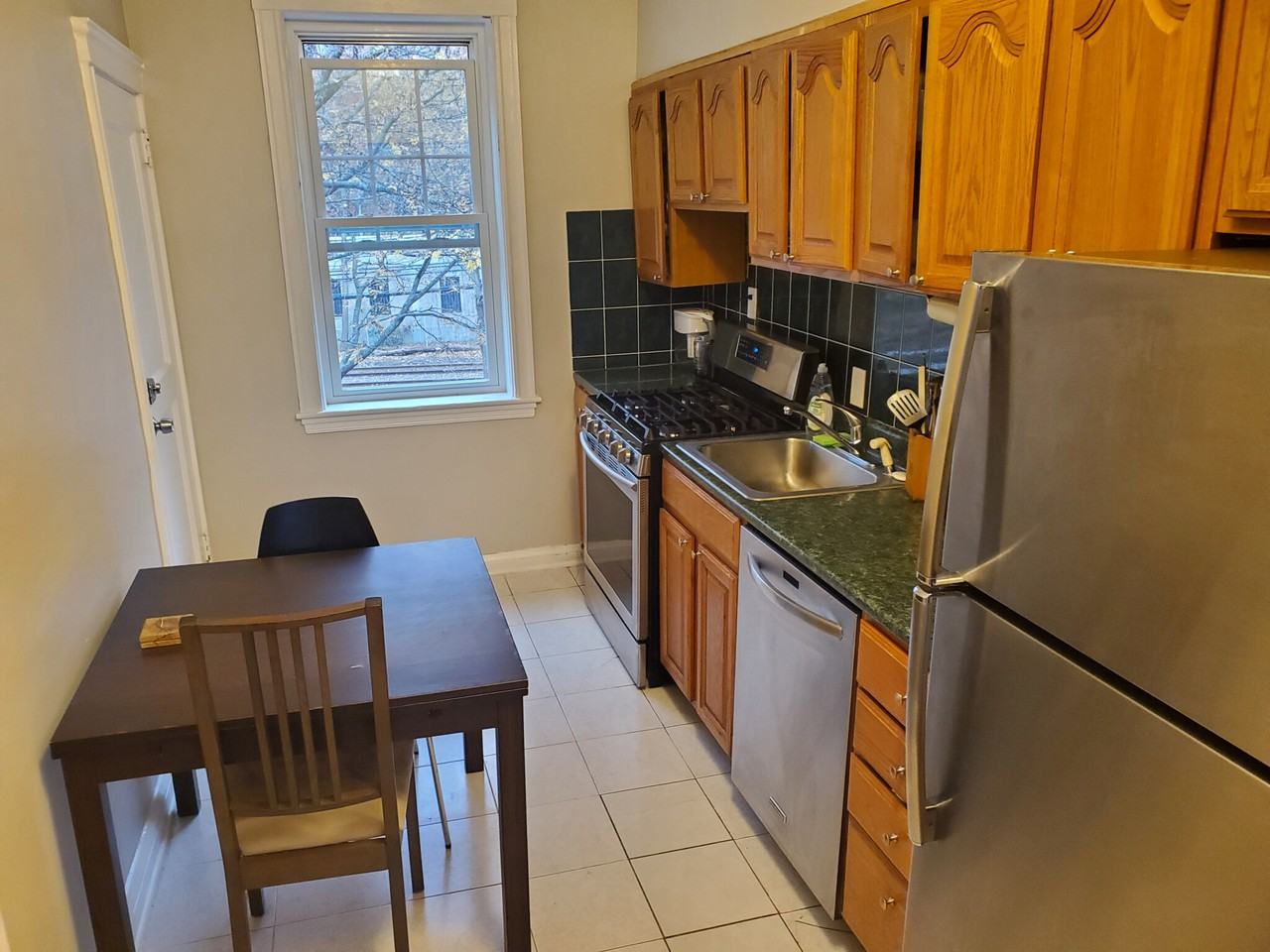 179 Kent St #4 - Photo 4 of 9