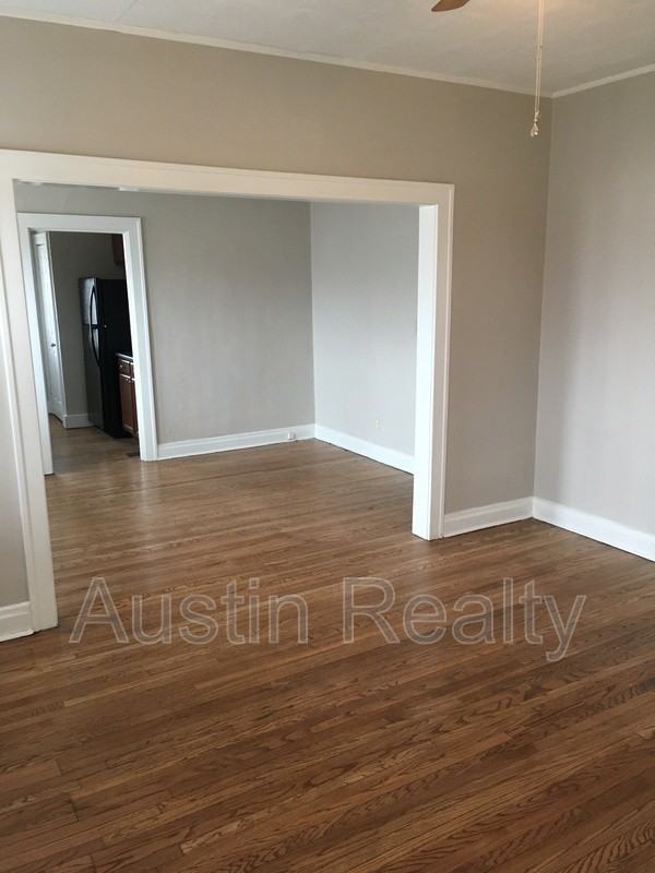 2518 Circle Dr - Photo 3 of 10