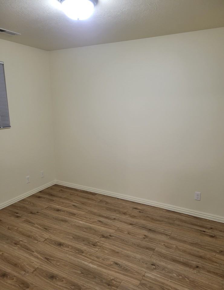 4536 Sw #5 - Photo 4 of 5