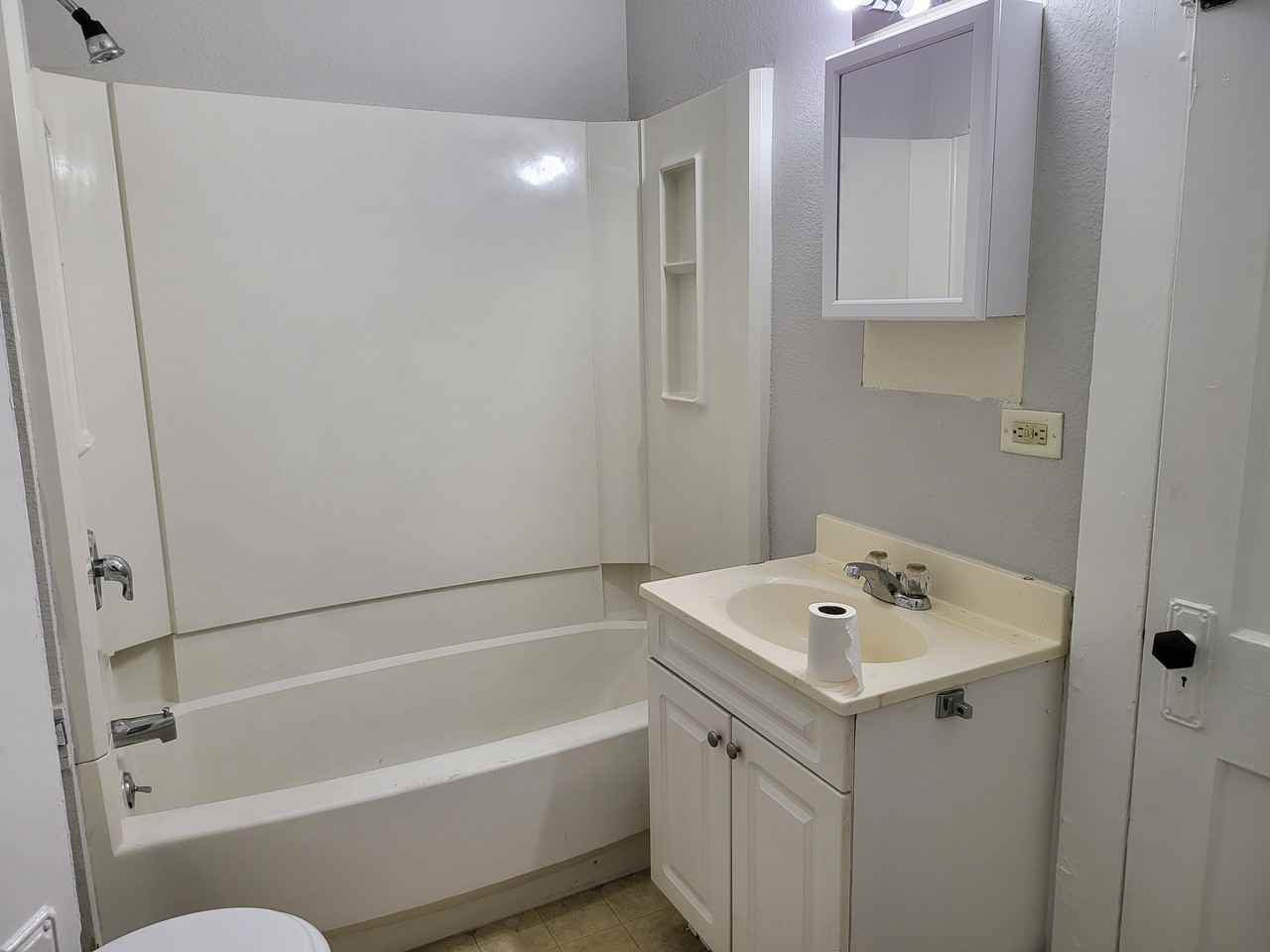 750 W Cushing St - Photo 3 of 7