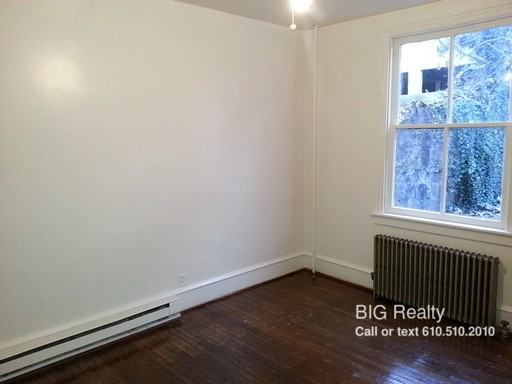 126 N Main St #1stFL - Photo 2 of 10