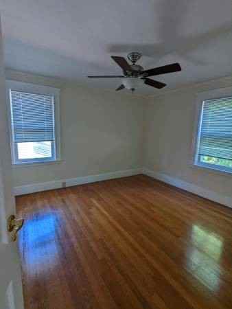 33 Winslow Rd - Photo 3 of 8