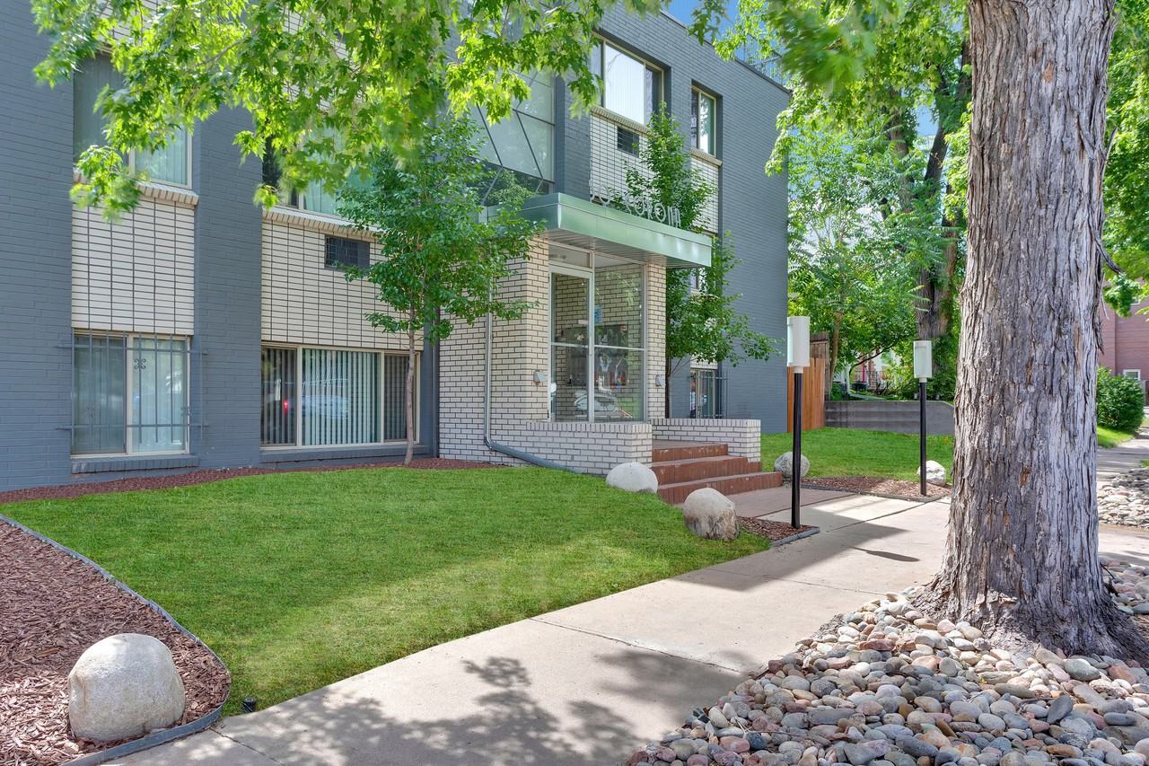 50 Corona - Photo 3 of 11