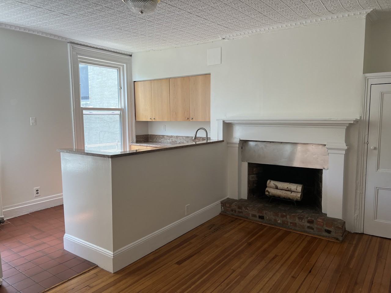 164 Pacific St #3 - Photo 2 of 7