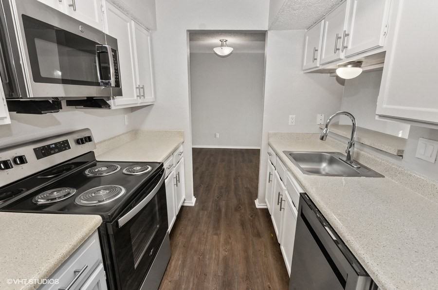 Hilton Head - Photo 5 of 37