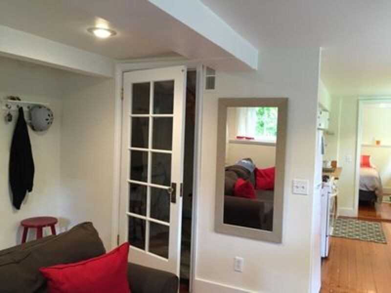 342 16th Ave E - Photo 4 of 11