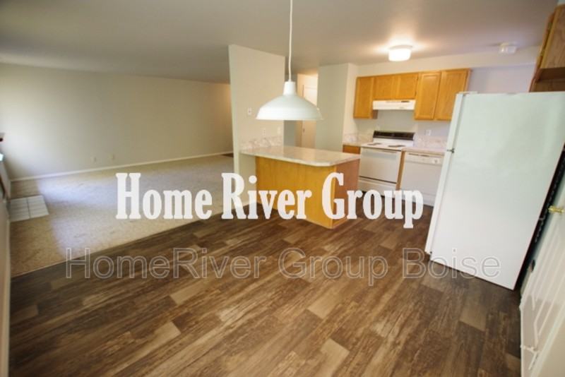 250 N Latah St #201 - Photo 3 of 22