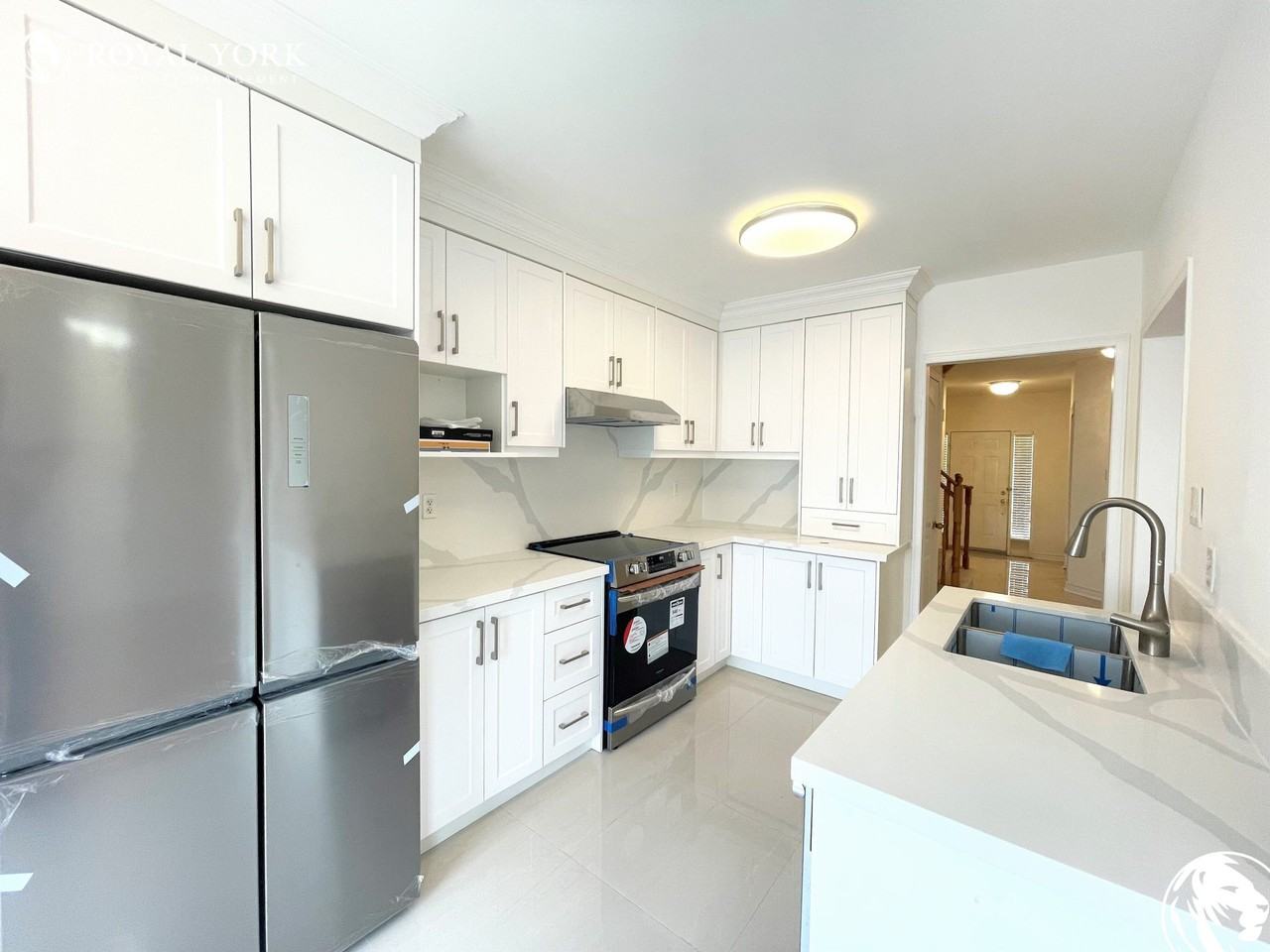 6150 Windfleet Cres - Photo 2 of 50