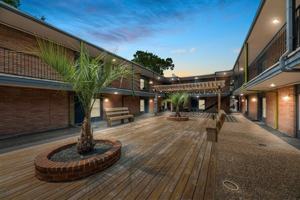 featured image of 935 Byrne St