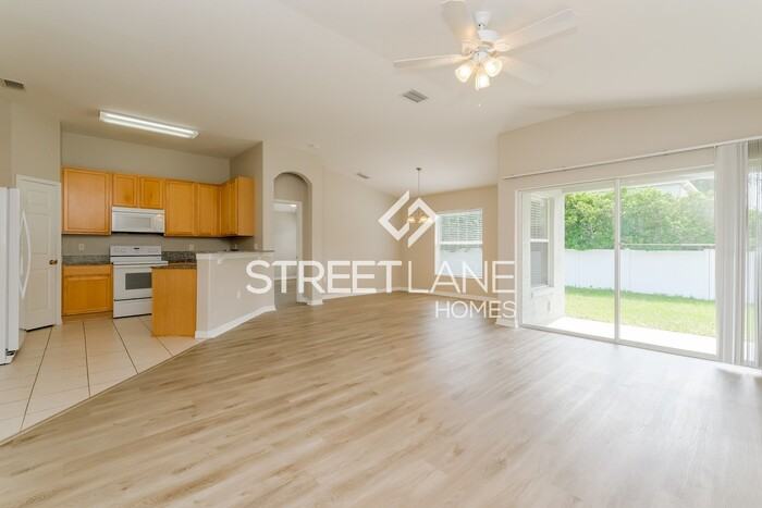 1343 Kaffir Lily Ct - Photo 2 of 15