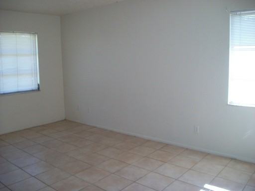 3705 SE 9th Pl #326 - Photo 3 of 5