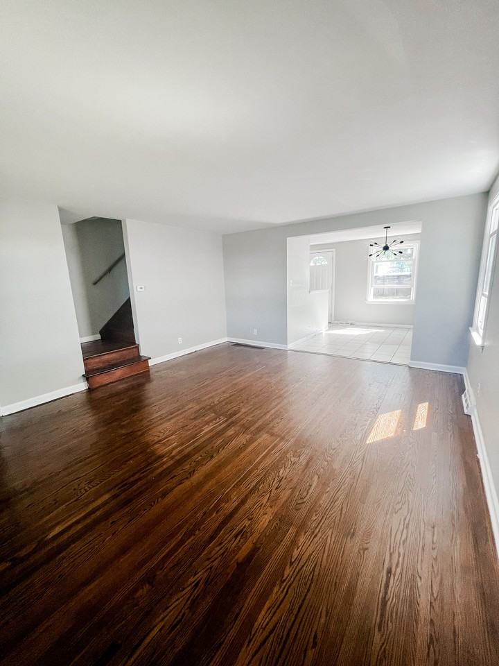 2752 Eggert Rd - Photo 3 of 9