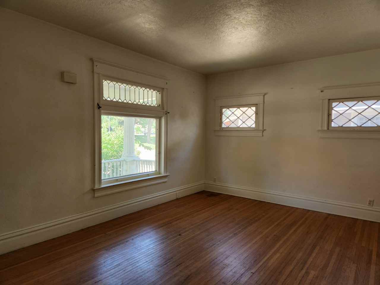 1718 8th Ave #A - Photo 3 of 10