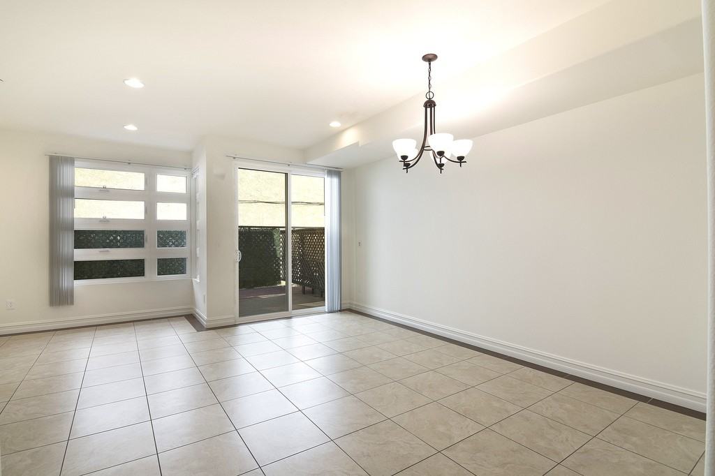 368 W Doran St #C - Photo 2 of 25