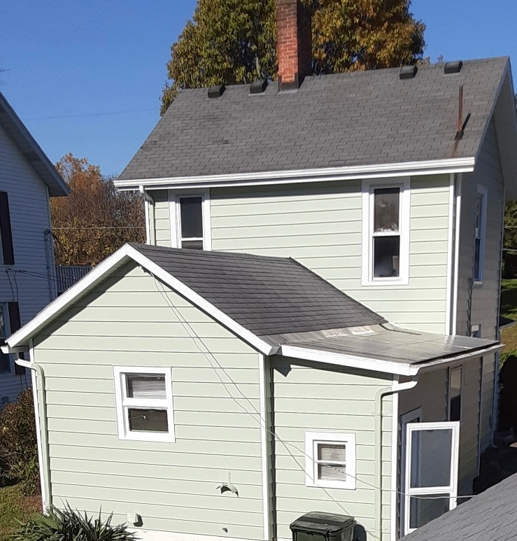 222 Maple St - Photo 2 of 37