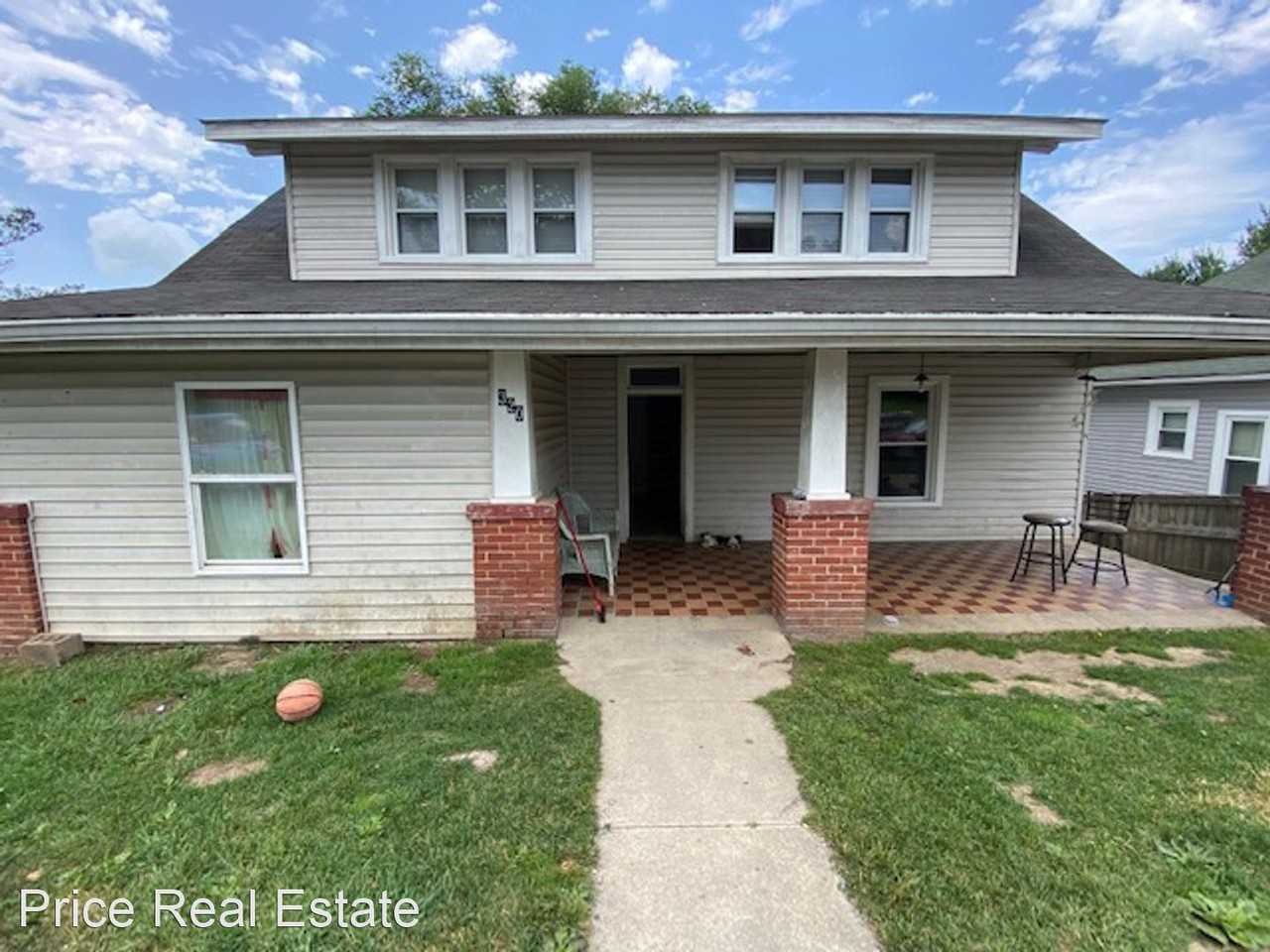 320 S. Madison St. Apartments 320 Madison Ave S, Pulaski, VA 24301