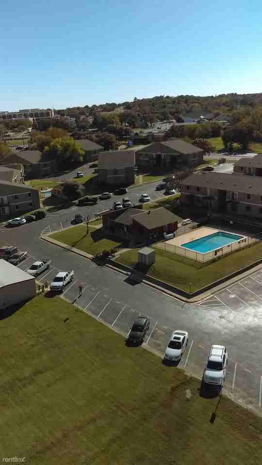 Saddle Ridge Apartments - Photo 2 of 12