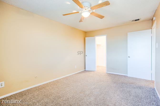 Saddle Ridge Apartments - Photo 3 of 12