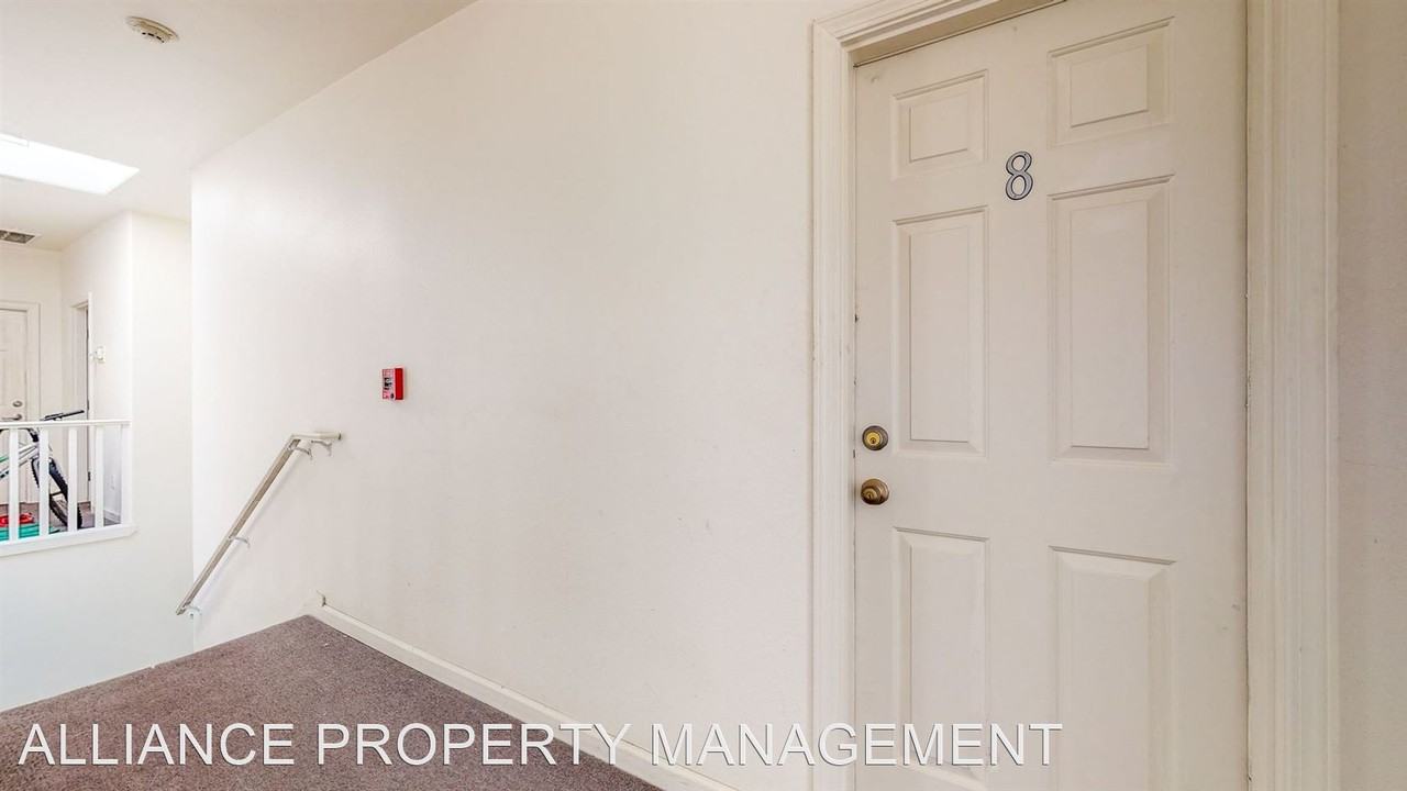 154 Railroad Avenue - Photo 2 of 14