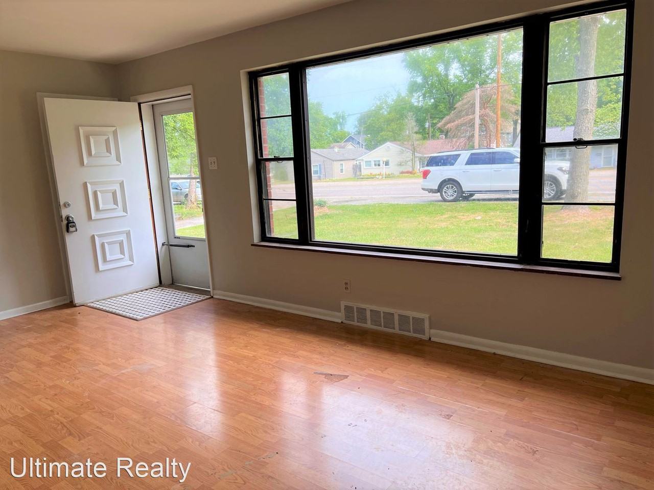 11418 Manchester Rd - Photo 3 of 12