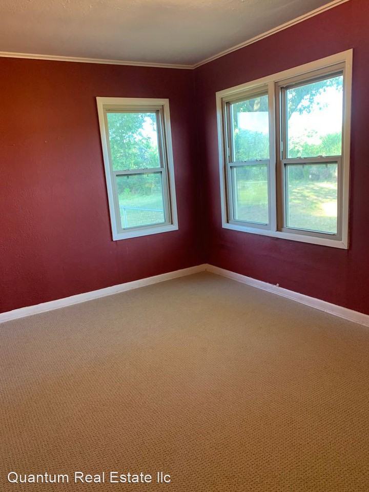 7101 N Highway 71 - Photo 3 of 10