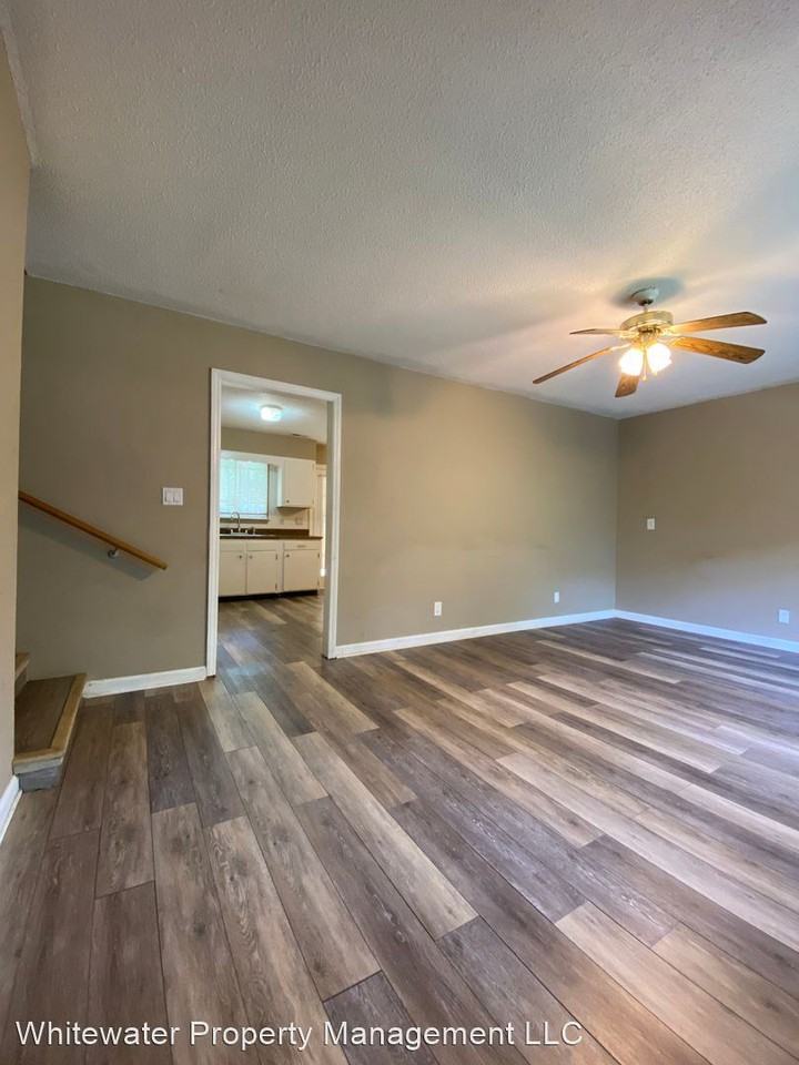 303 Hillcrest Ave - Photo 3 of 14
