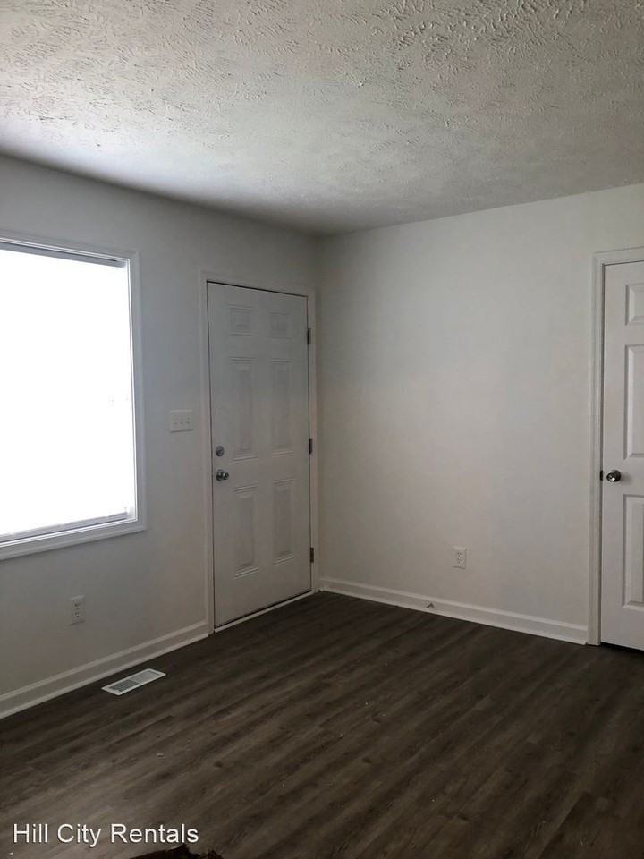 4907 Sycamore Pl - Photo 3 of 10