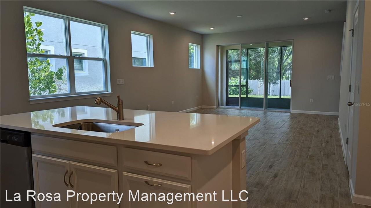 4300 Cloud Hopper Way - Photo 2 of 10
