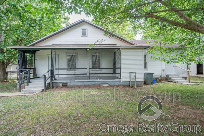 3208 Clopton St Sw - Photo 2 of 25