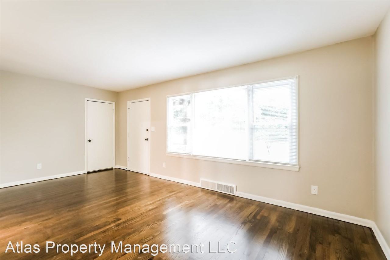 1120 E 65th St - Photo 3 of 29