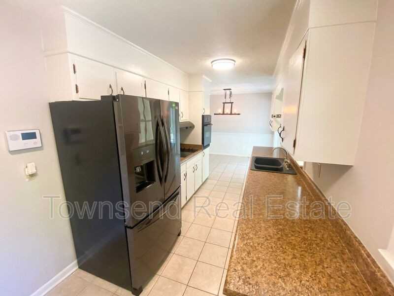 1905 Mcpherson Ave - Photo 5 of 29