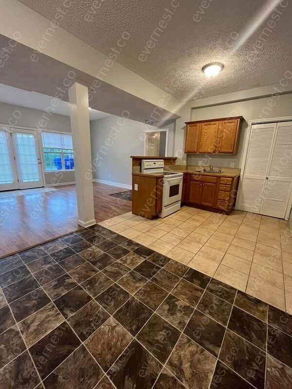 102 Choctaw Cir - Photo 2 of 34