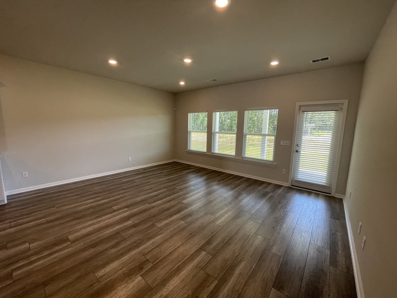 263 Woodland Oak Way - Photo 3 of 13