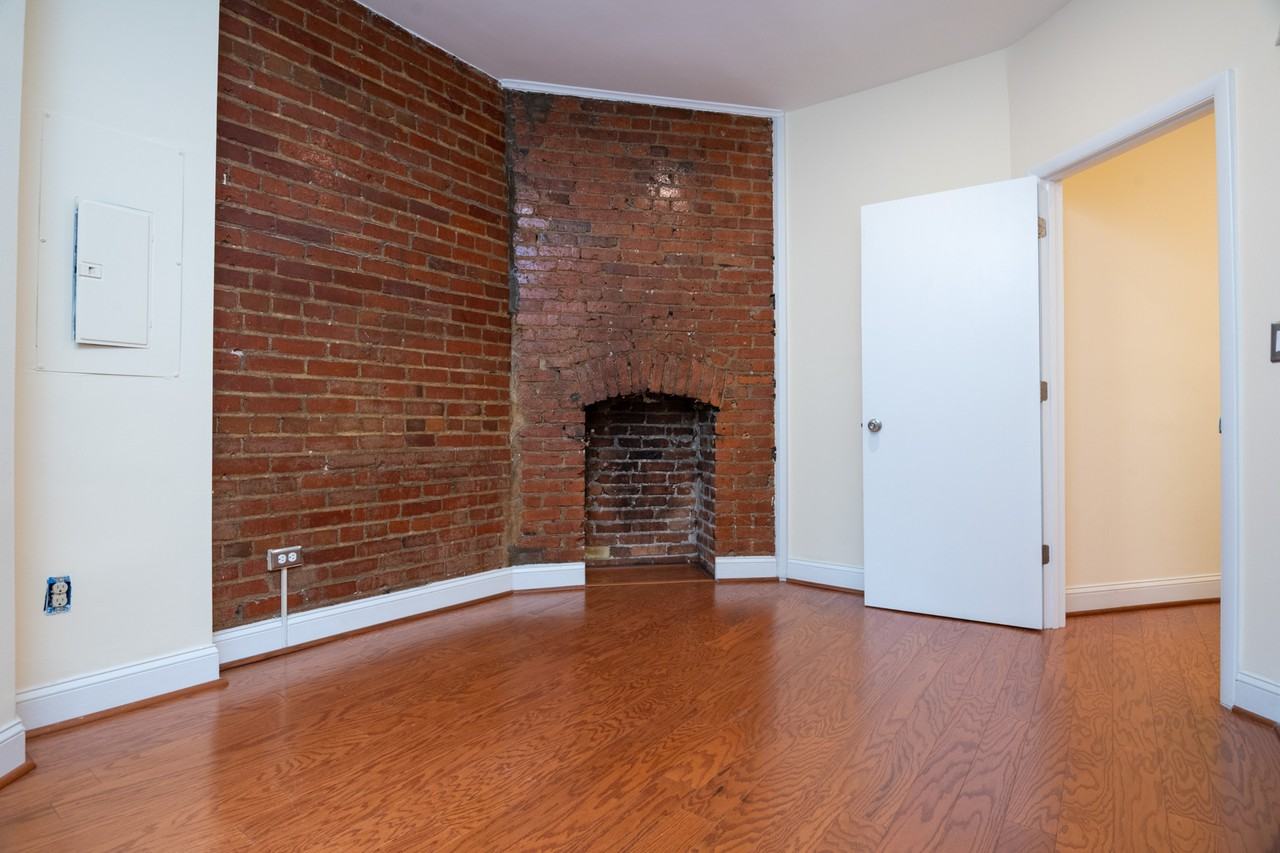 1414 Florida Ave Nw - Photo 2 of 30