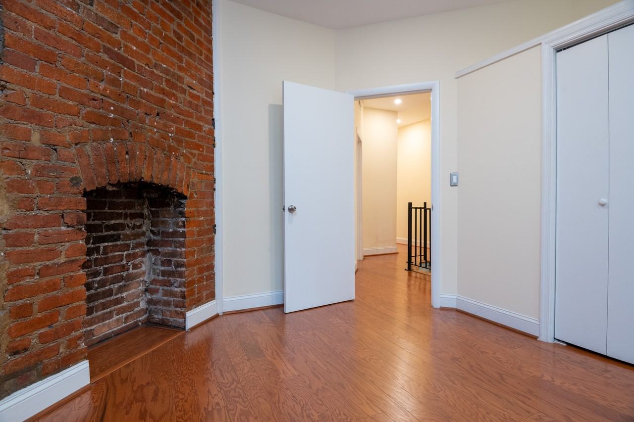 1414 Florida Ave Nw - Photo 3 of 30