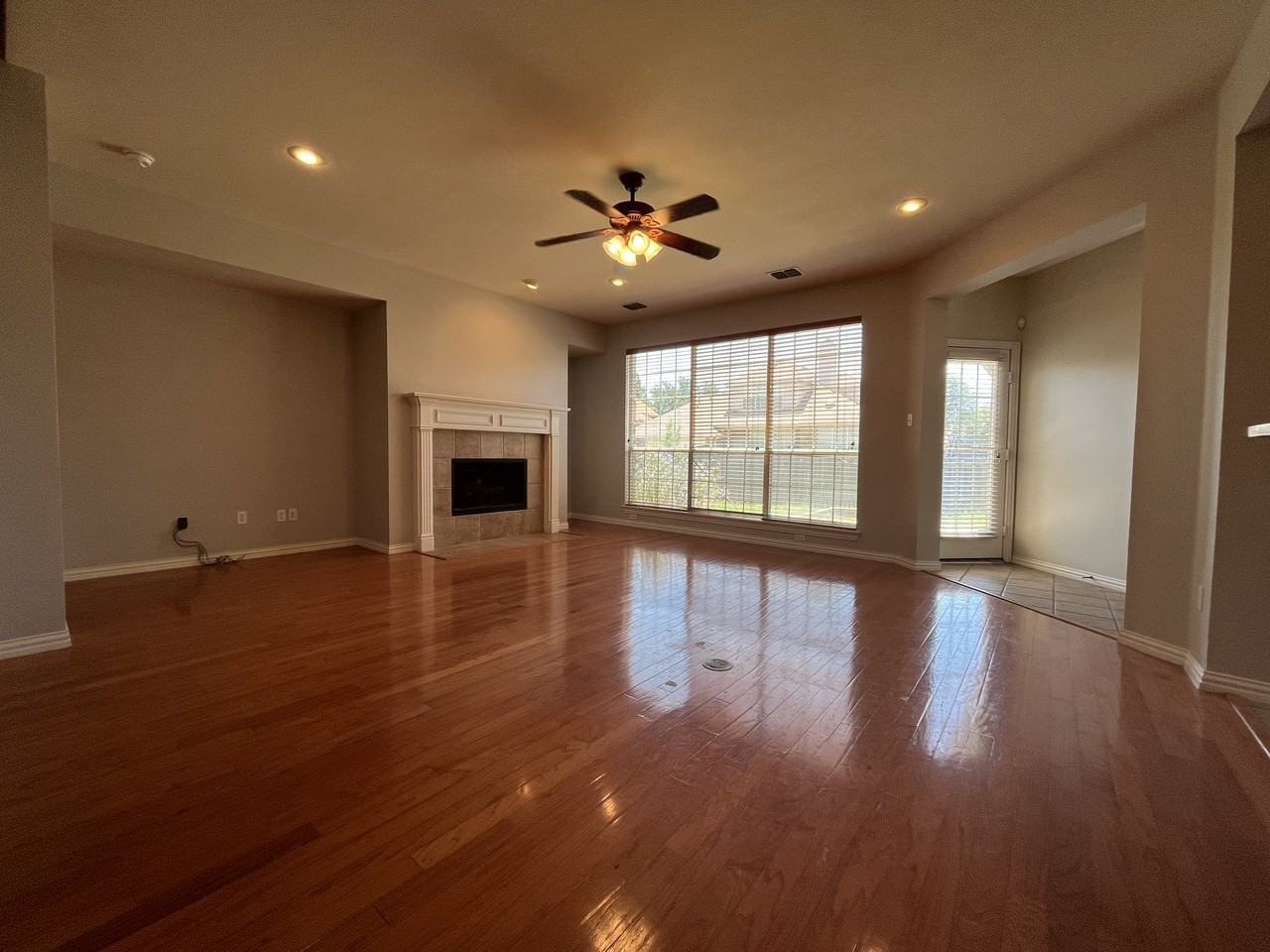 8002 Westover Dr - Photo 2 of 17