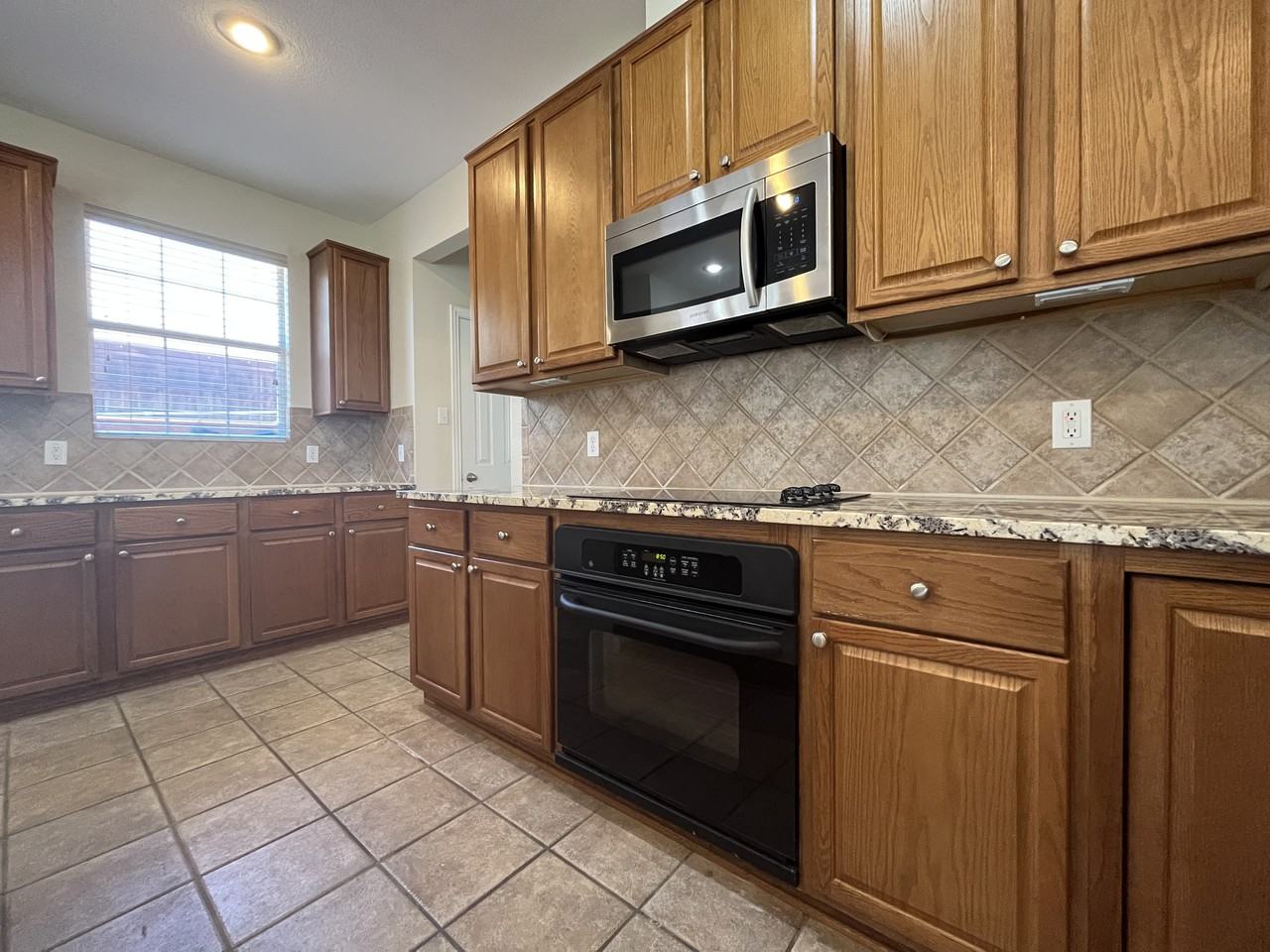 8002 Westover Dr - Photo 3 of 17