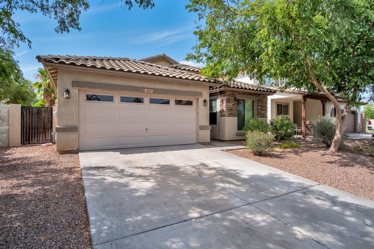 4451 E Moreno Ct - Photo 2 of 10
