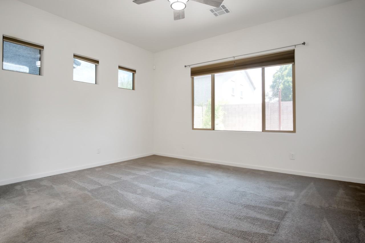 23481 S 212th St - Photo 5 of 7