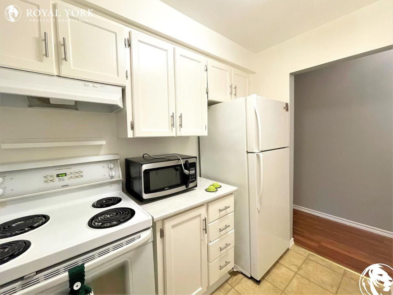 4209 Hixon St #106 - Photo 3 of 23