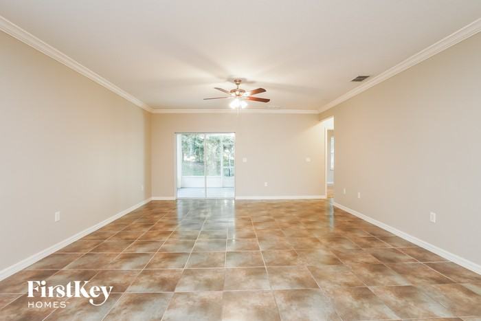 994 Roberta Rd - Photo 3 of 15