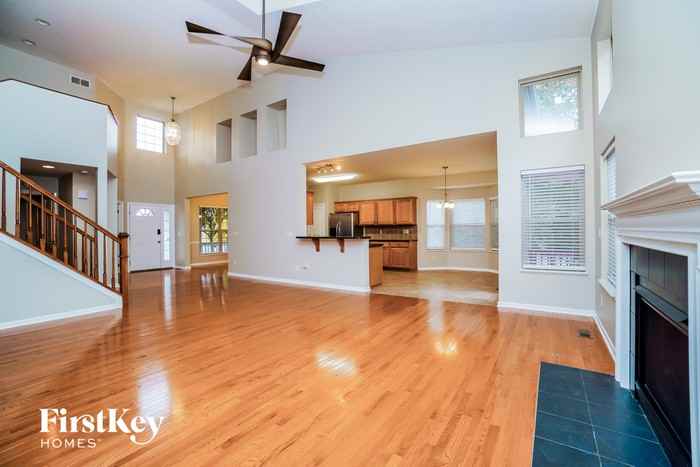 7169 Bromfield Dr - Photo 2 of 15