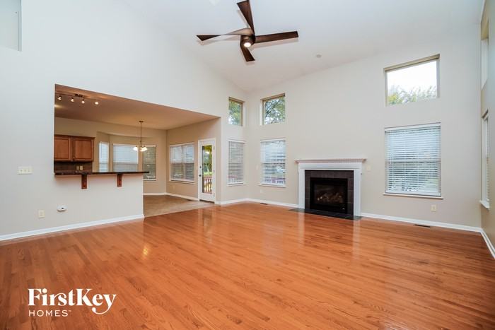 7169 Bromfield Dr - Photo 3 of 15