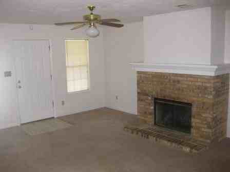 1906 Patsy Ann Ln - Photo 2 of 7