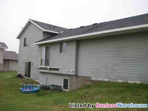 626 Brittany Blvd - Photo 2 of 16