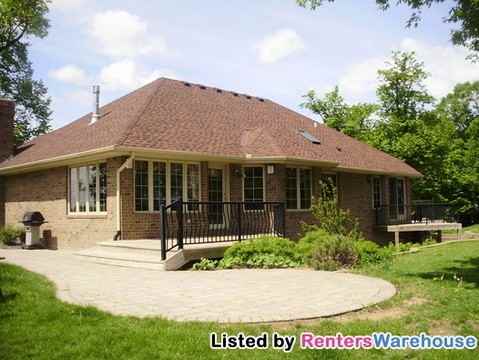 502 77th St SE - Photo 2 of 9