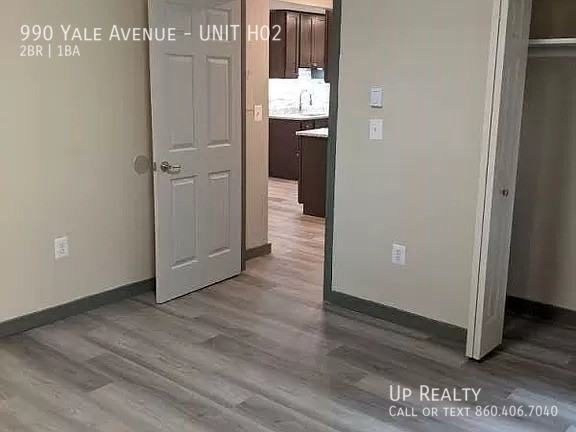 990 Yale Ave #H02 - Photo 2 of 12