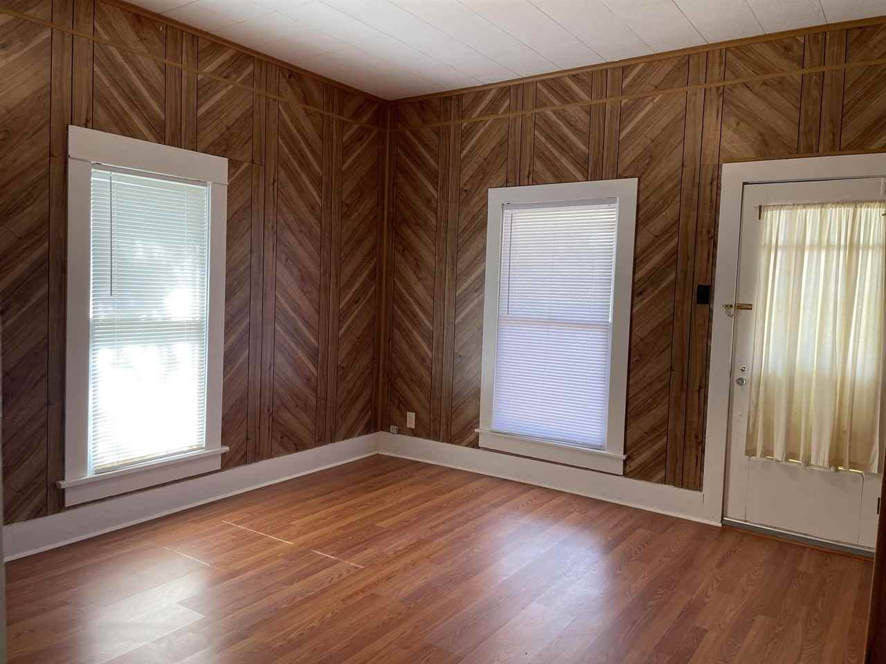 216 W Market St #1 - Photo 3 of 40