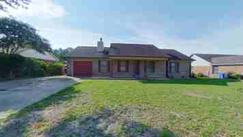 featured image of 5046 Waterford Dr #1